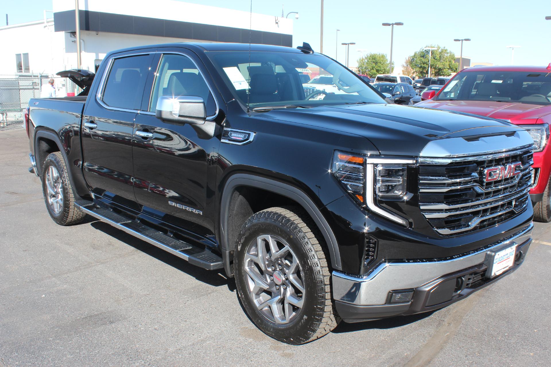 2025 GMC Sierra 1500 Vehicle Photo in AURORA, CO 80012-4011