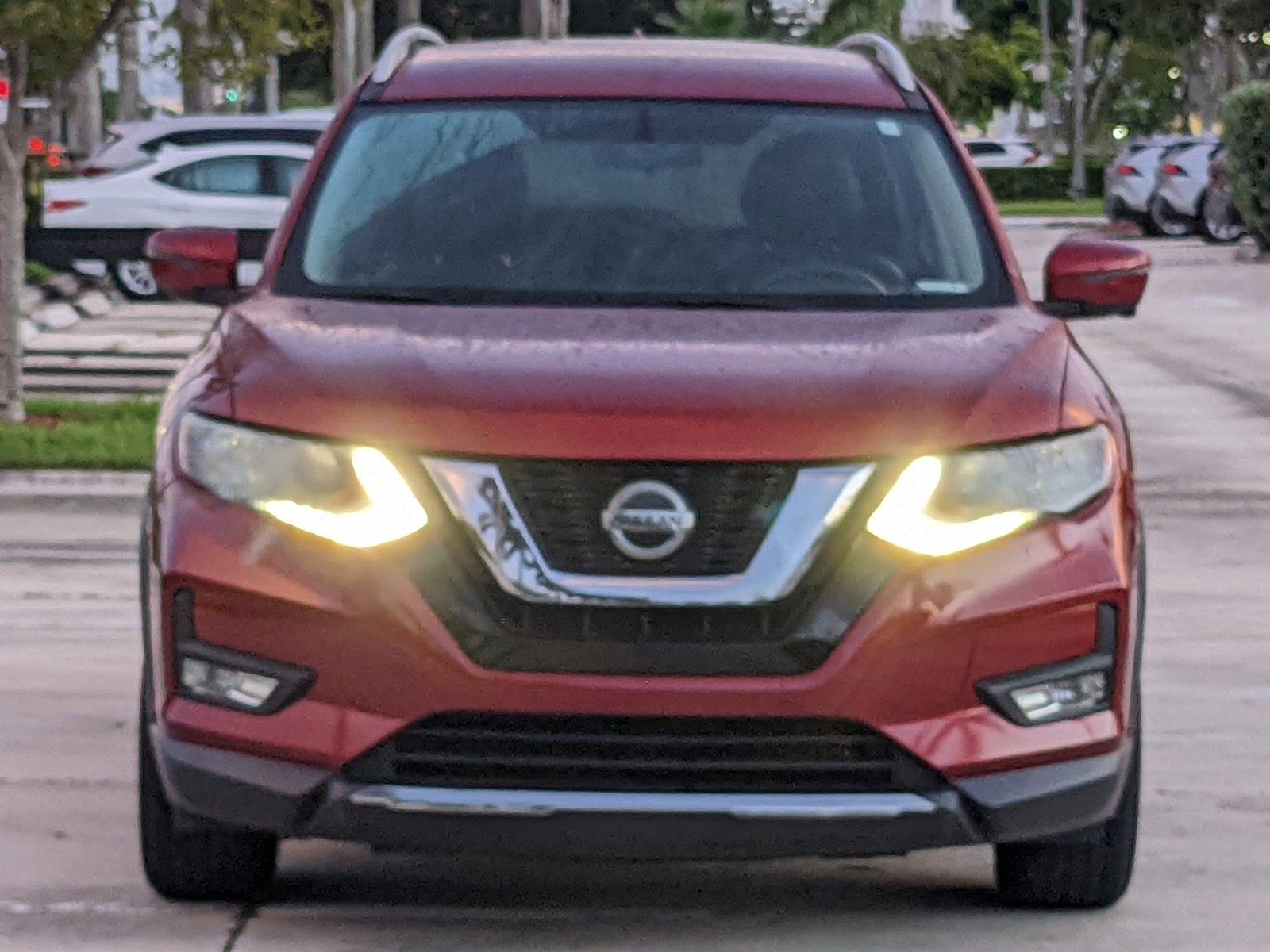 2018 Nissan Rogue Vehicle Photo in Davie, FL 33331