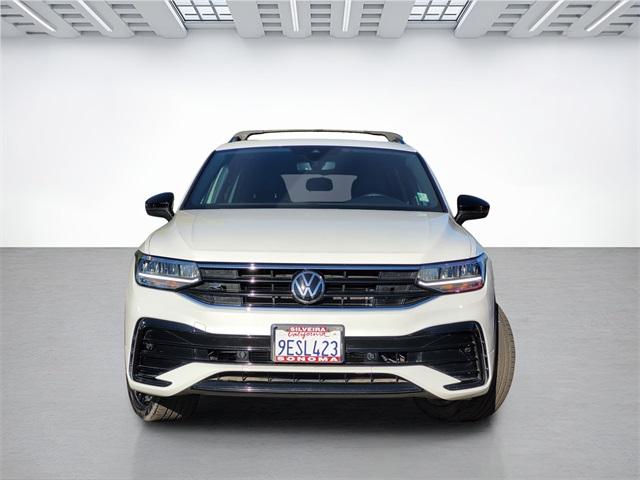 Used 2022 Volkswagen Tiguan SE R-LINE BLACK with VIN 3VV8B7AX2NM159514 for sale in Sonoma, CA