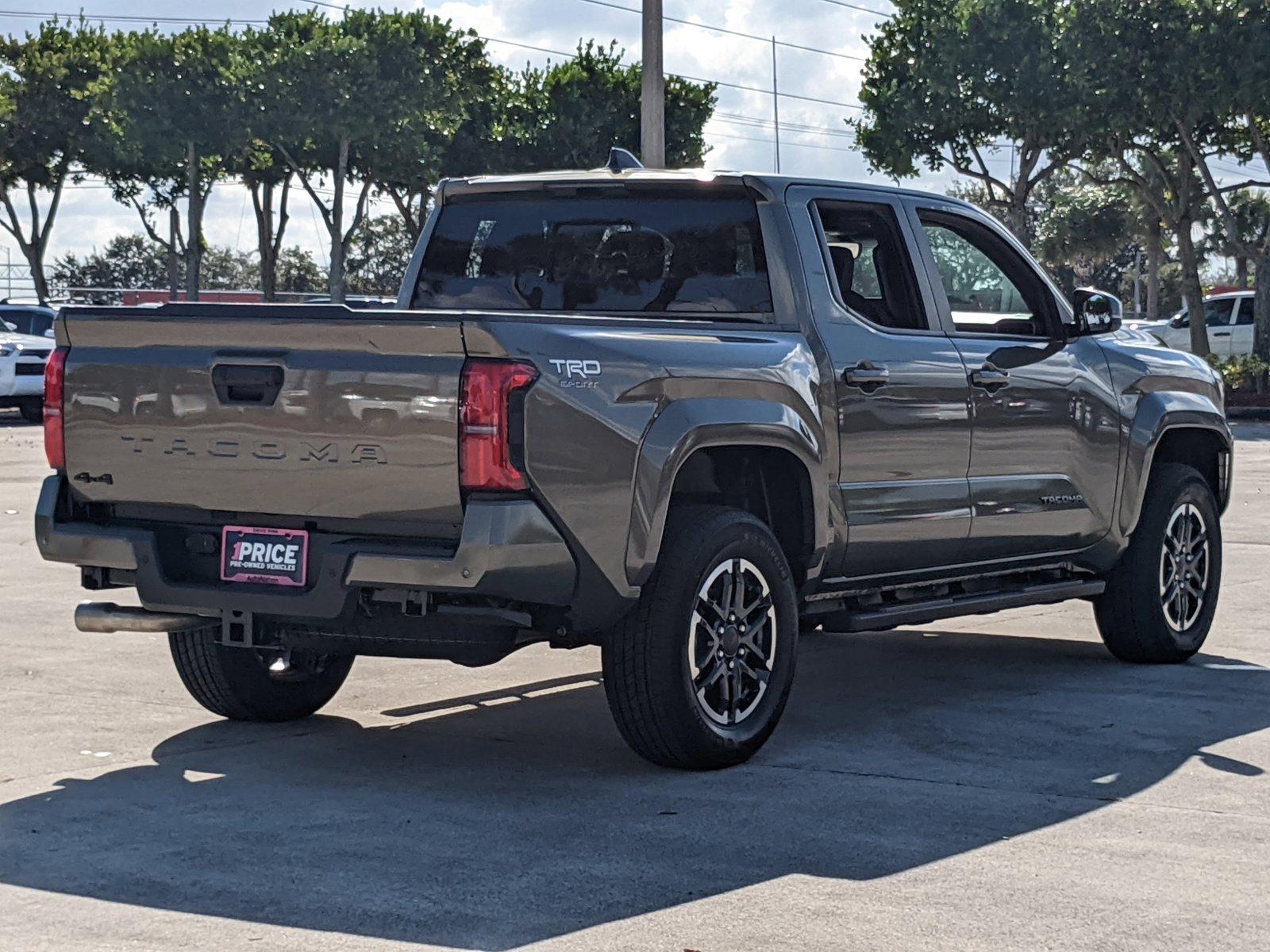 2024 Toyota Tacoma 4WD Vehicle Photo in Davie, FL 33331