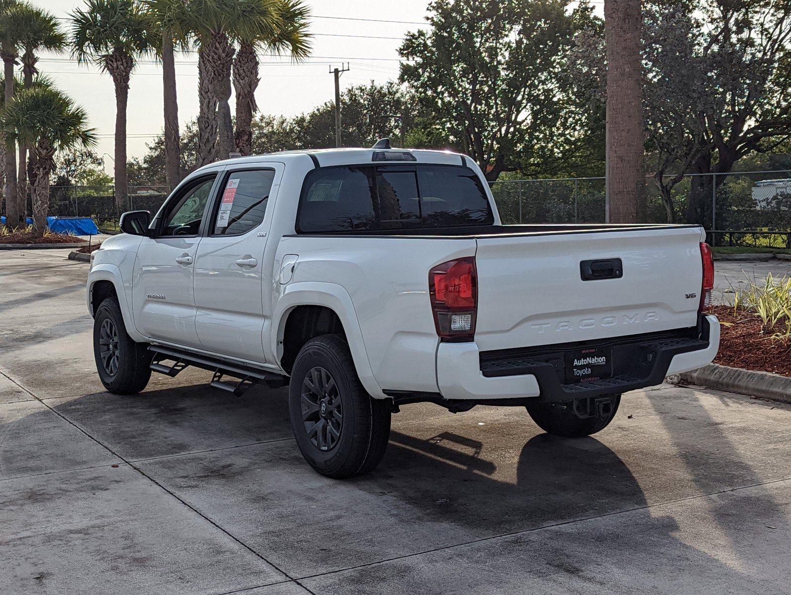 2023 Toyota Tacoma 2WD Vehicle Photo in Davie, FL 33331