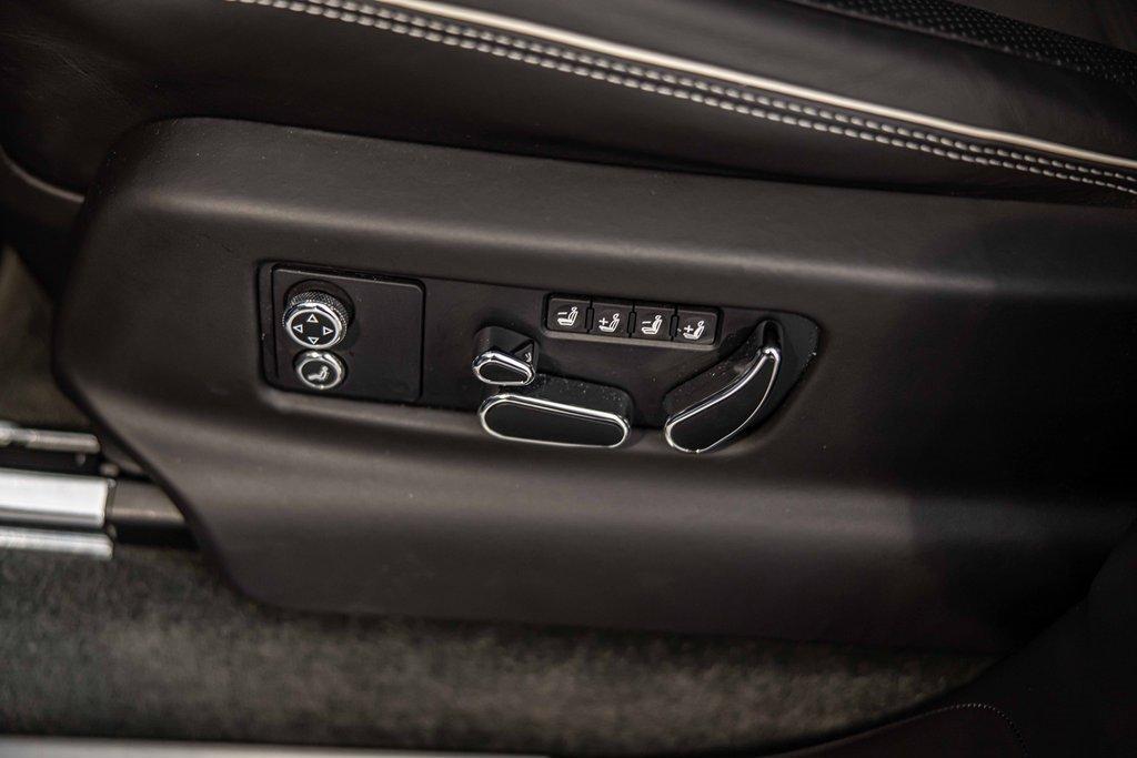 2022 Bentley Bentayga Vehicle Photo in Plainfield, IL 60586