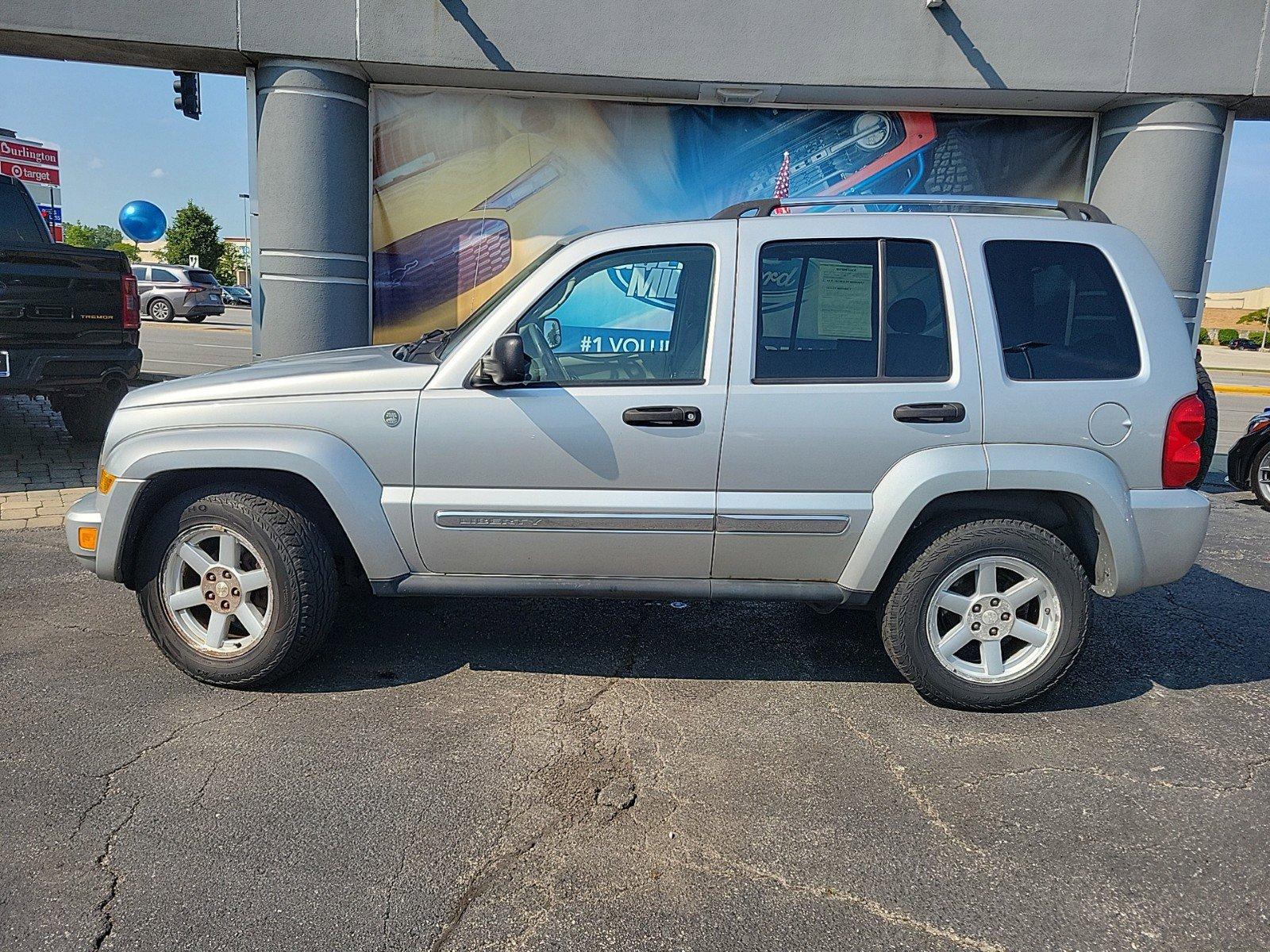 2006 Jeep Liberty Vehicle Photo in Saint Charles, IL 60174