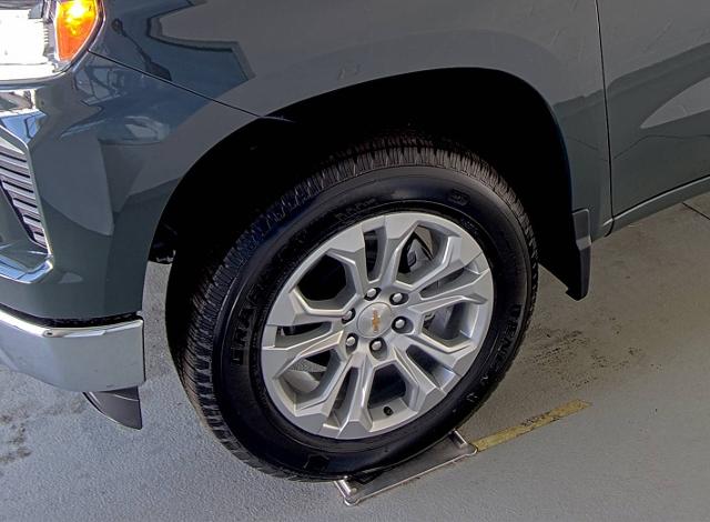 2025 Chevrolet Silverado 1500 Vehicle Photo in WENTZVILLE, MO 63385-1017