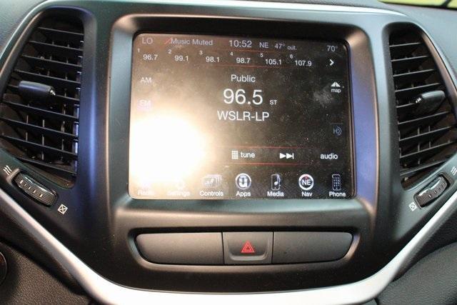 2017 Jeep Cherokee Vehicle Photo in GRAND LEDGE, MI 48837-9199