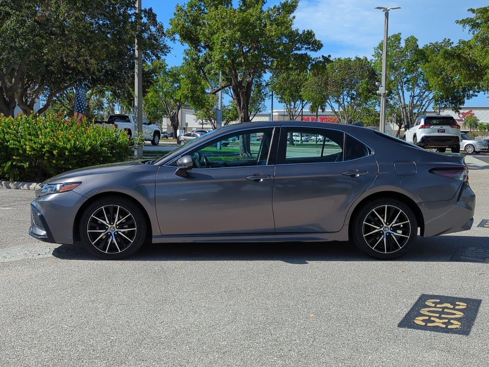 2021 Toyota Camry Vehicle Photo in Ft. Myers, FL 33907