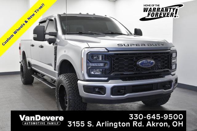 2023 Ford Super Duty F-250 SRW Vehicle Photo in Akron, OH 44312