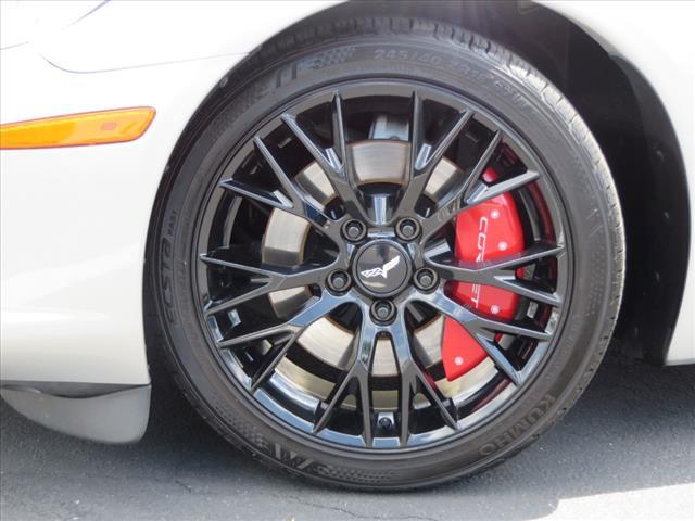 2005 Chevrolet Corvette Vehicle Photo in LEESBURG, FL 34788-4022