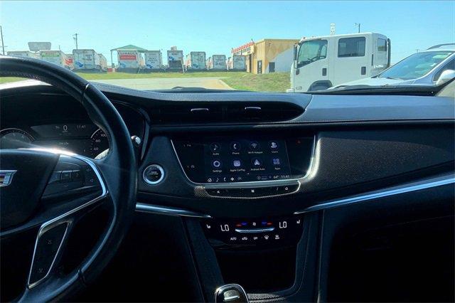 2021 Cadillac XT5 Vehicle Photo in TOPEKA, KS 66609-0000