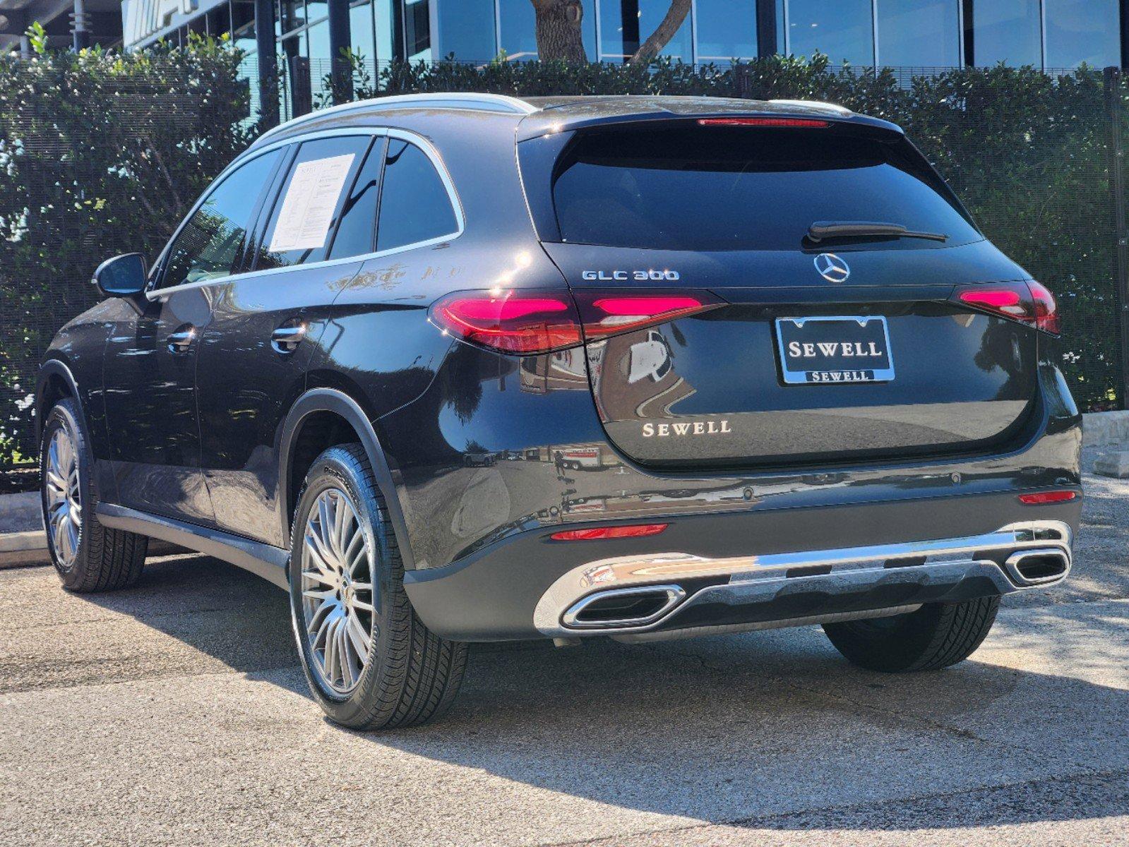 2024 Mercedes-Benz GLC Vehicle Photo in HOUSTON, TX 77079