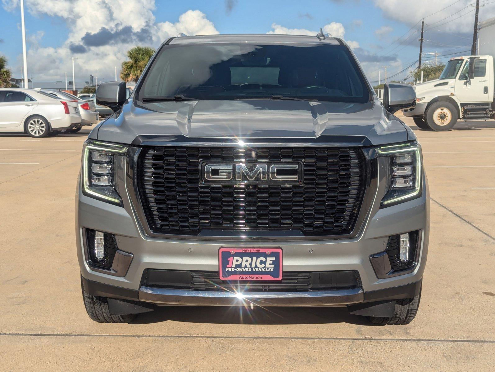 2024 GMC Yukon XL Vehicle Photo in CORPUS CHRISTI, TX 78412-4902