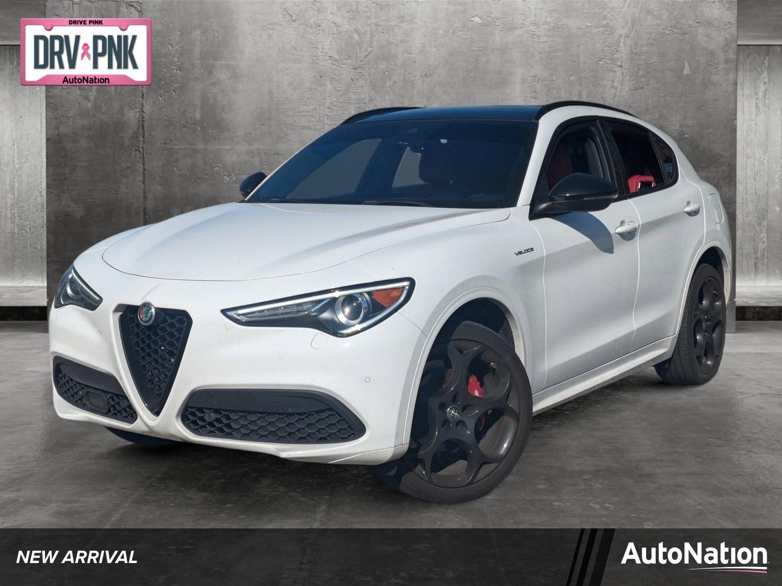 2022 Alfa Romeo Stelvio Vehicle Photo in Sarasota, FL 34231