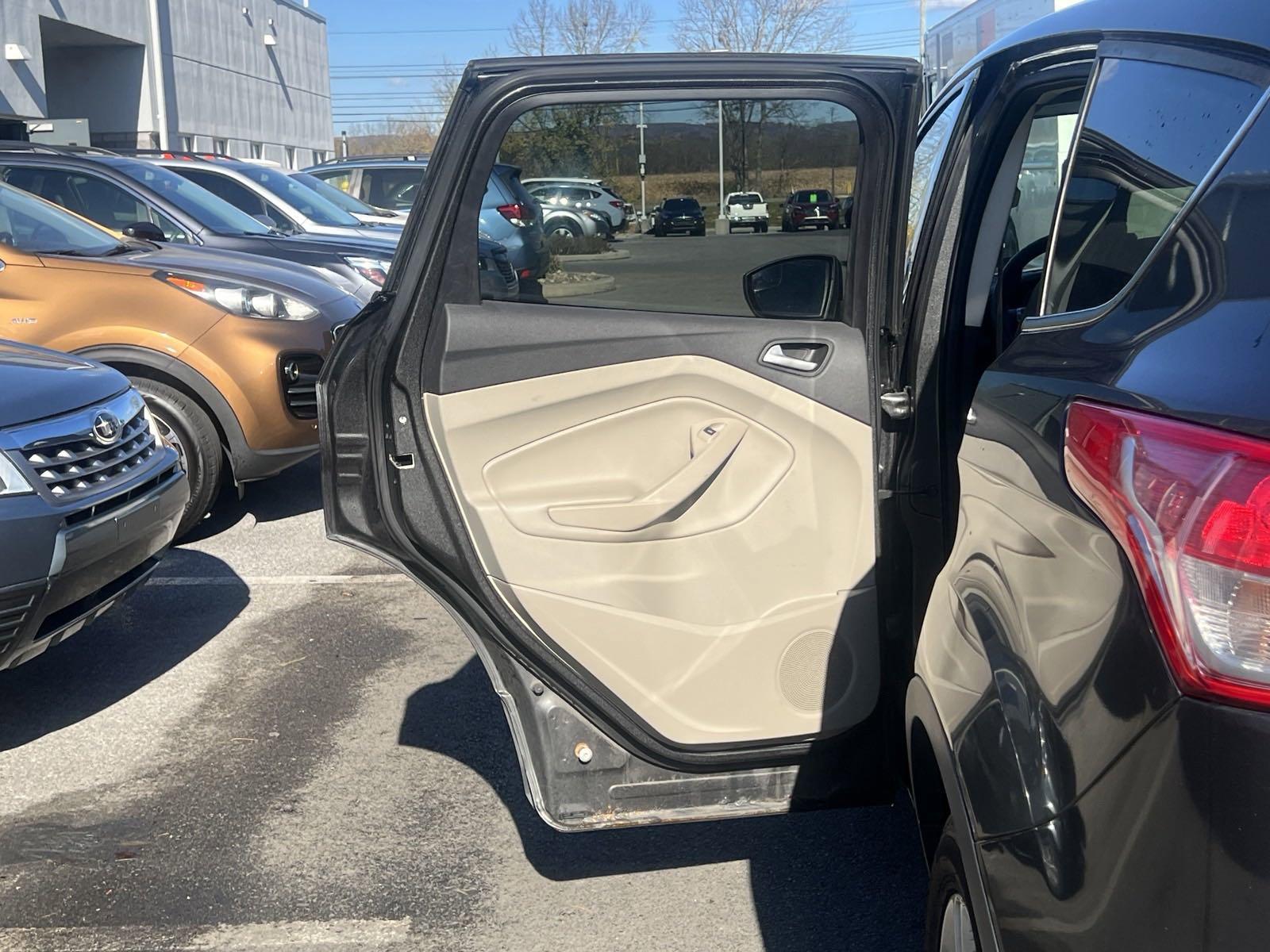 2015 Ford Escape Vehicle Photo in Mechanicsburg, PA 17050