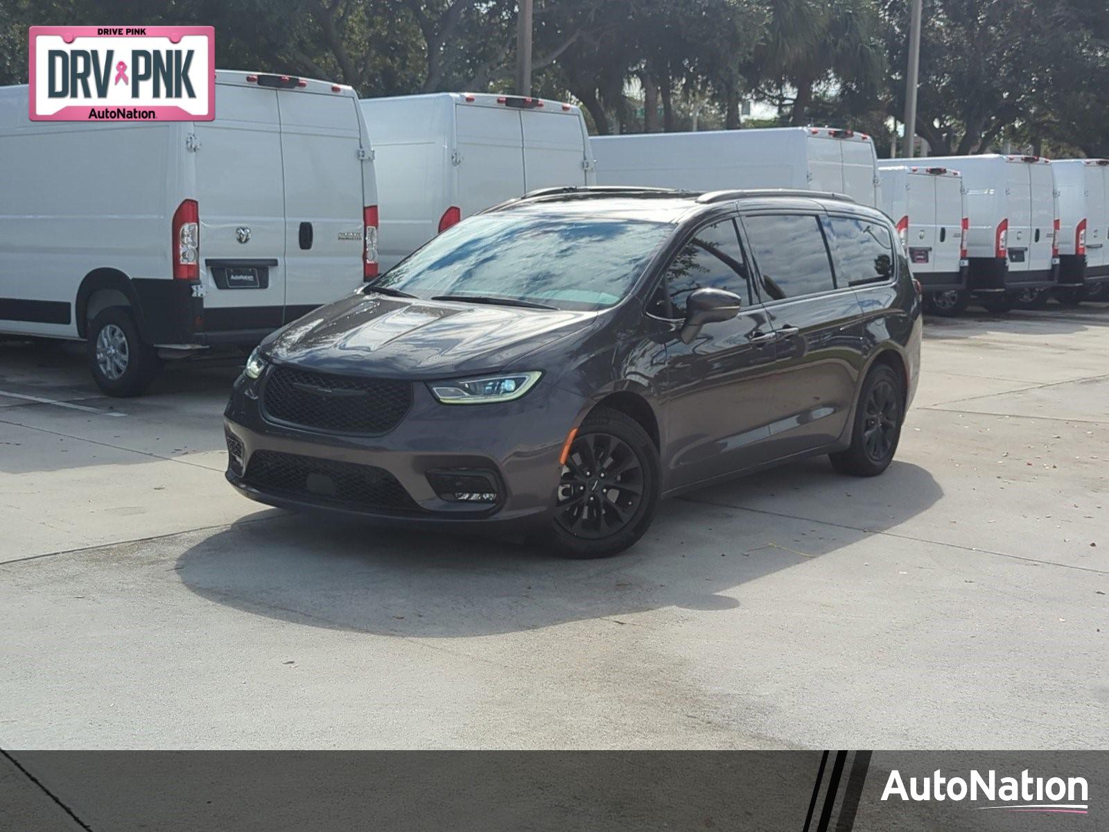 2021 Chrysler Pacifica Vehicle Photo in Pembroke Pines, FL 33027