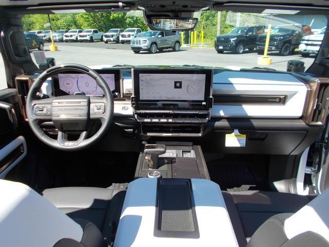 2023 GMC HUMMER EV Pickup Vehicle Photo in LOWELL, MA 01852-4336