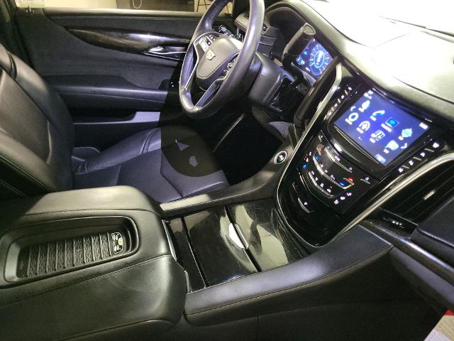 2019 Cadillac Escalade Vehicle Photo in JOLIET, IL 60435-8135