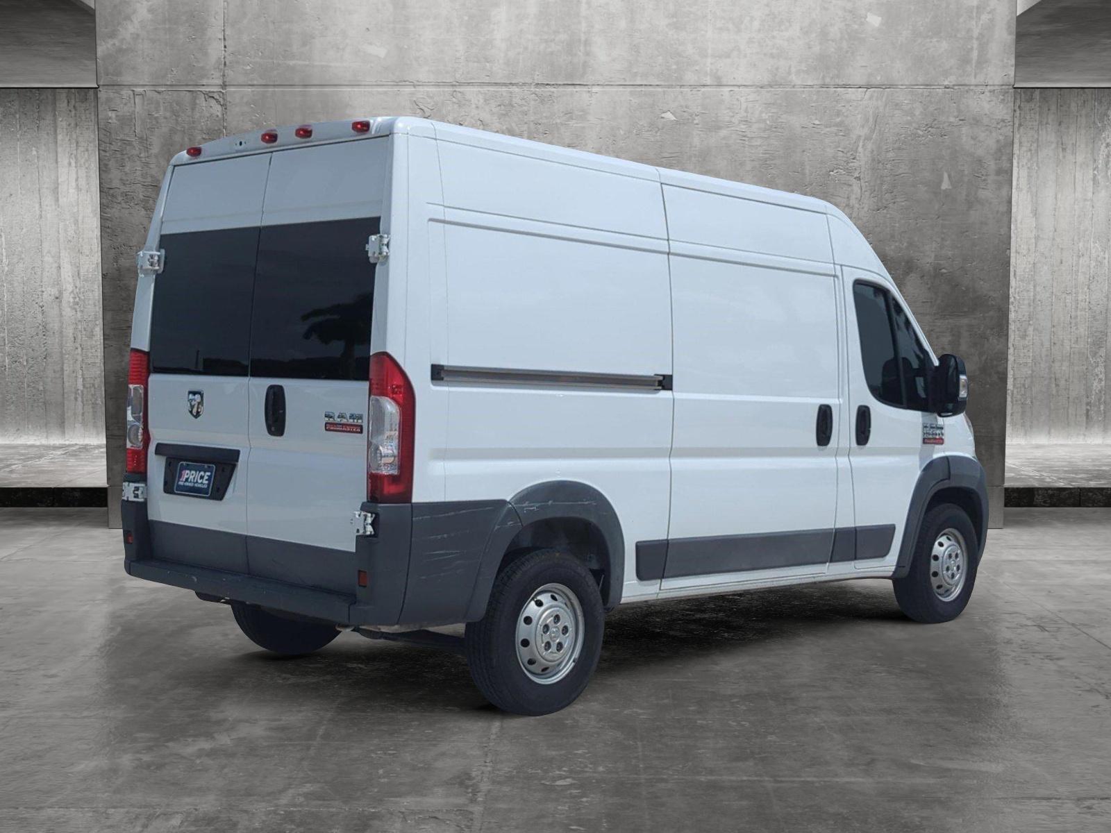 2017 Ram ProMaster Cargo Van Vehicle Photo in Pembroke Pines, FL 33027