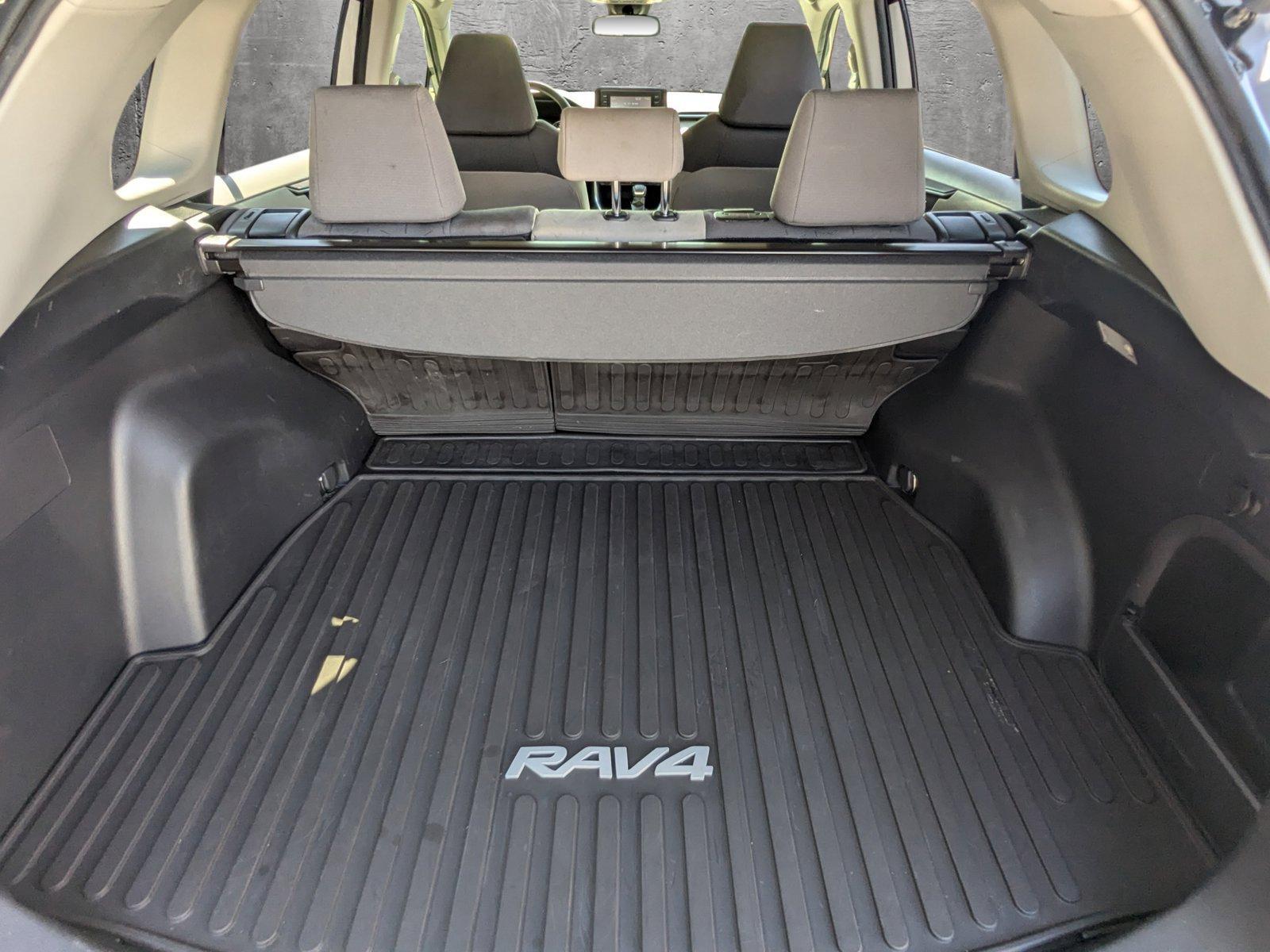 2019 Toyota RAV4 Vehicle Photo in Panama City, FL 32401