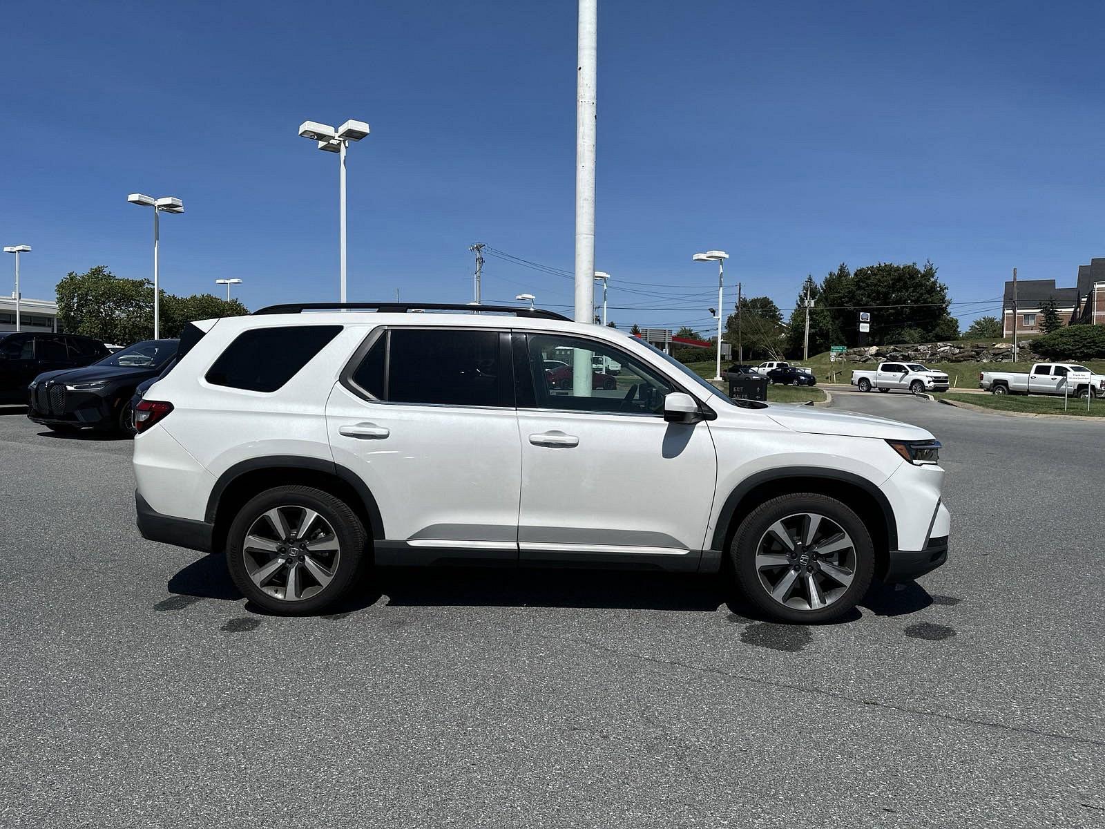 2024 Honda Pilot Vehicle Photo in Lancaster, PA 17601