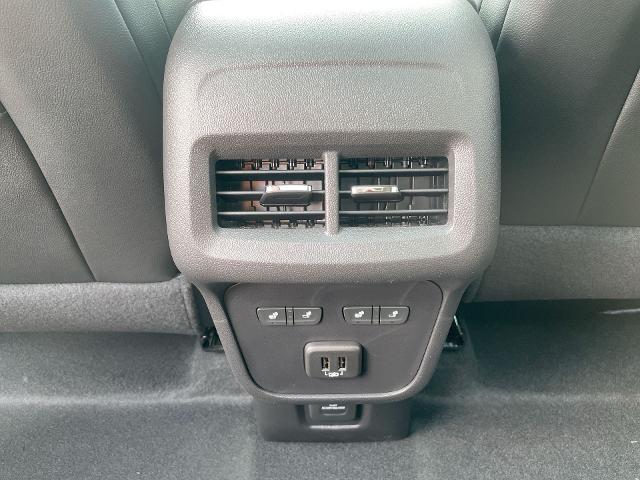 2024 Chevrolet Equinox Vehicle Photo in THOMPSONTOWN, PA 17094-9014