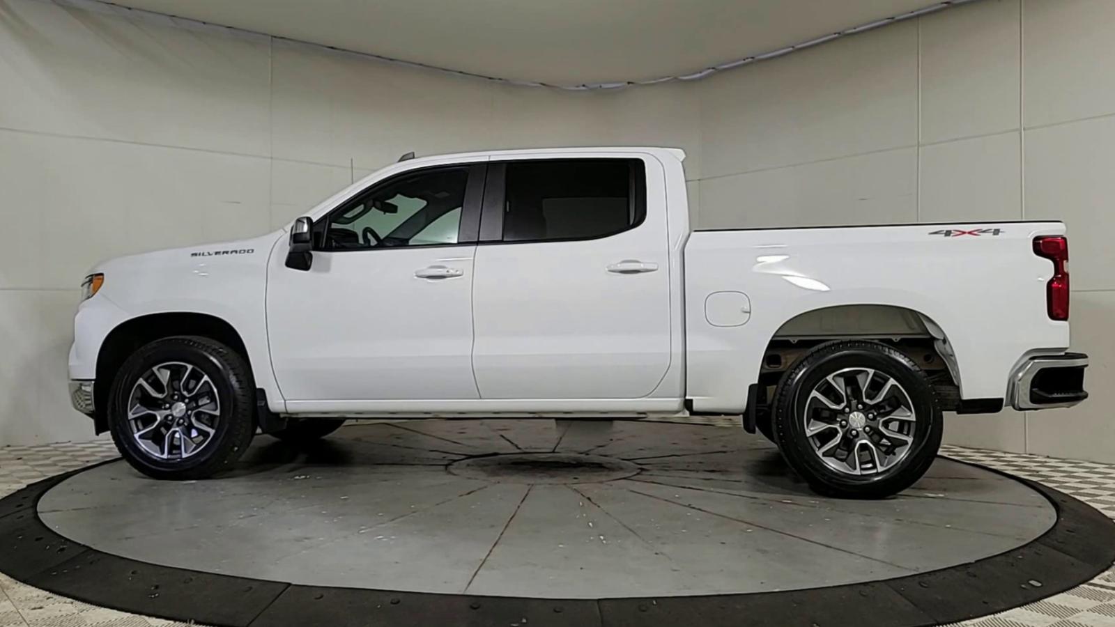 2022 Chevrolet Silverado 1500 Vehicle Photo in Plainfield, IL 60586