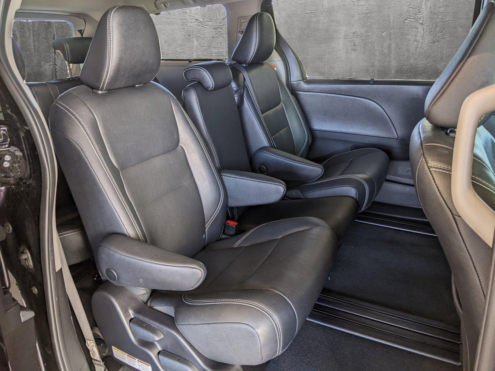 2020 Toyota Sienna Vehicle Photo in Las Vegas, NV 89149