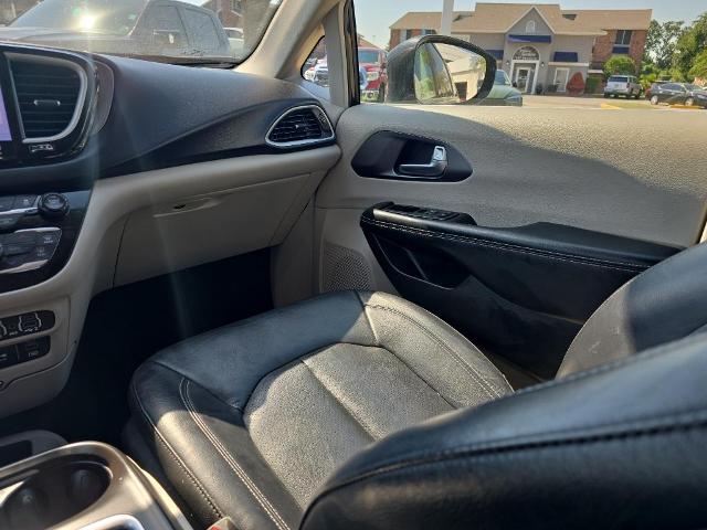 2022 Chrysler Pacifica Vehicle Photo in LAFAYETTE, LA 70503-4541