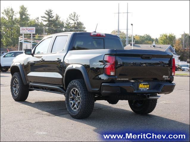 2024 Chevrolet Colorado Vehicle Photo in MAPLEWOOD, MN 55119-4794