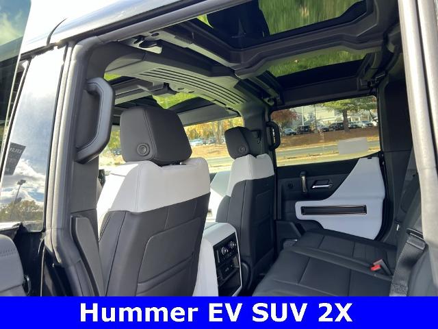 2025 GMC HUMMER EV SUV Vehicle Photo in CHICOPEE, MA 01020-5001