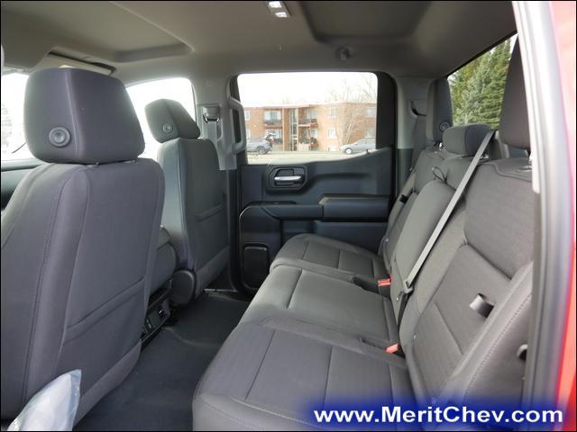 2024 Chevrolet Silverado 1500 Vehicle Photo in MAPLEWOOD, MN 55119-4794