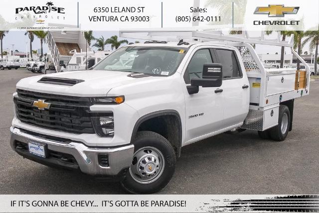 2024 Chevrolet Silverado 3500 HD CC Vehicle Photo in VENTURA, CA 93003-8585