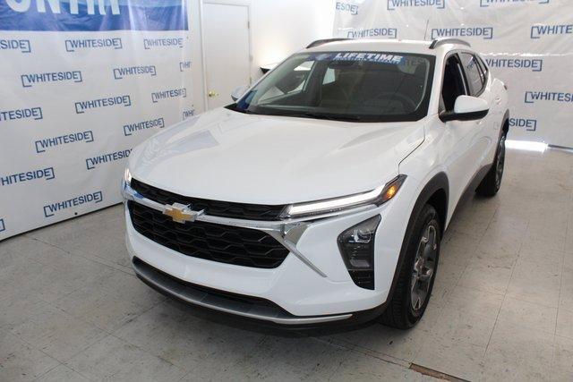 2025 Chevrolet Trax Vehicle Photo in SAINT CLAIRSVILLE, OH 43950-8512