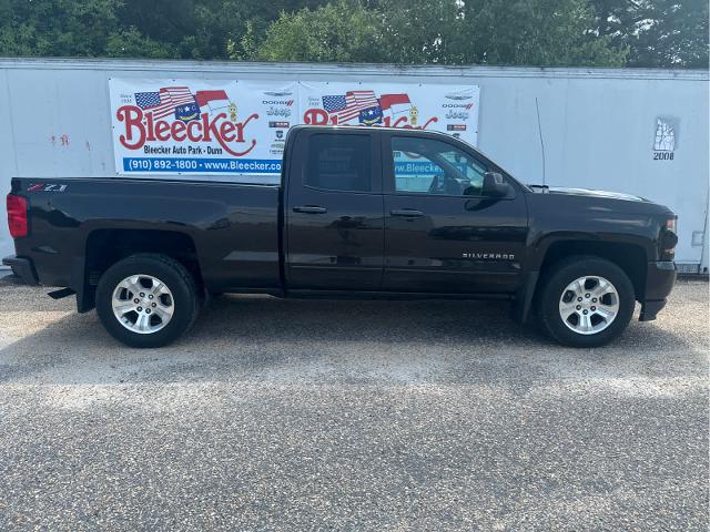 Used 2018 Chevrolet Silverado 1500 LT with VIN 1GCVKREC9JZ179305 for sale in Dunn, NC