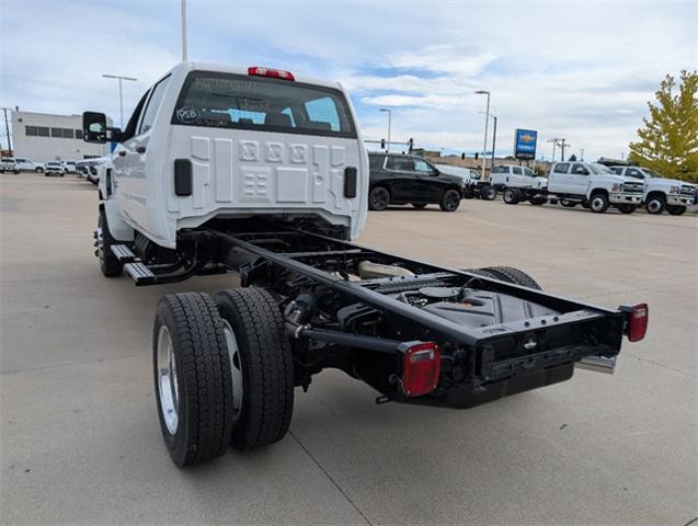 2024 Chevrolet Silverado Chassis Cab Vehicle Photo in ENGLEWOOD, CO 80113-6708