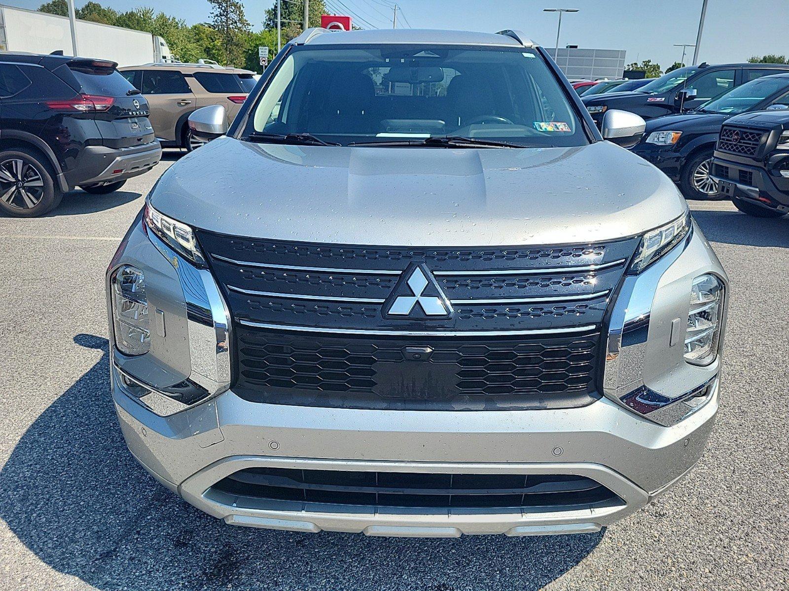 2022 Mitsubishi Outlander Vehicle Photo in Mechanicsburg, PA 17050-2306