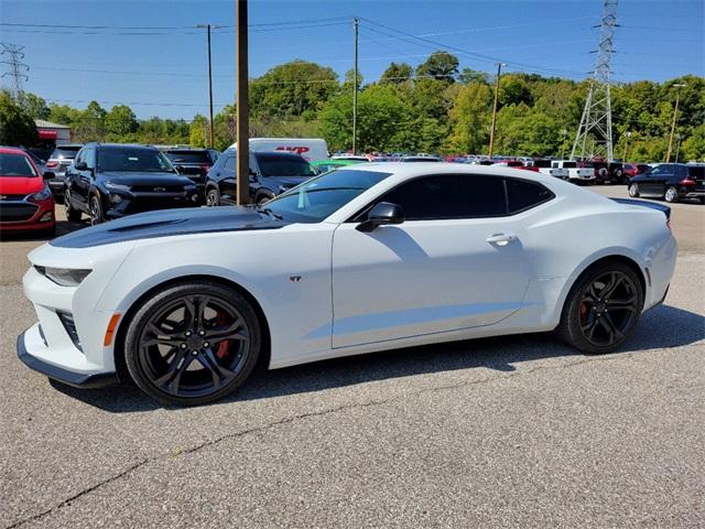 Used 2018 Chevrolet Camaro 1SS with VIN 1G1FE1R7XJ0118598 for sale in Milford, OH