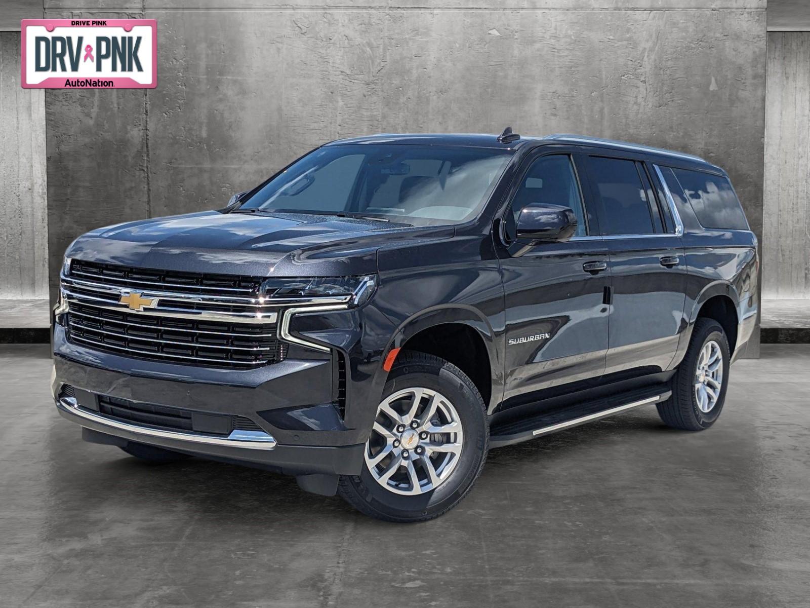 2024 Chevrolet Suburban Vehicle Photo in PEMBROKE PINES, FL 33024-6534