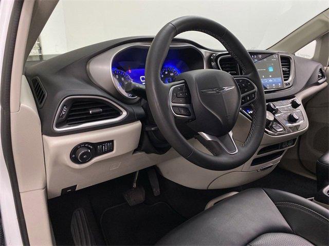 2023 Chrysler Pacifica Vehicle Photo in PORTLAND, OR 97225-3518