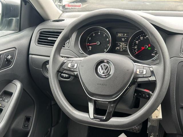 2015 Volkswagen Jetta Sedan Vehicle Photo in COLUMBIA, MO 65203-3903