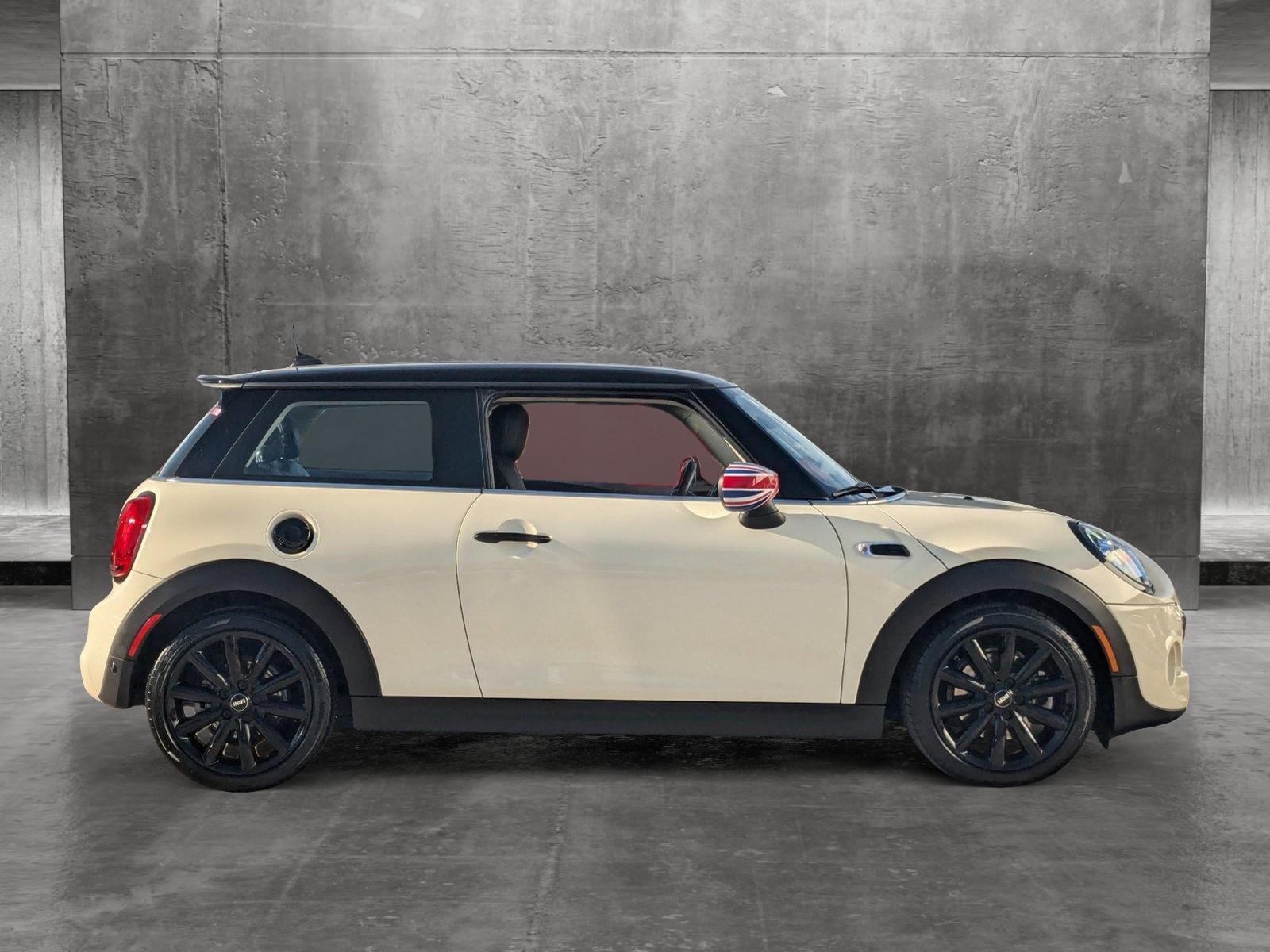 2020 MINI Cooper S Hardtop Vehicle Photo in Towson, MD 21204