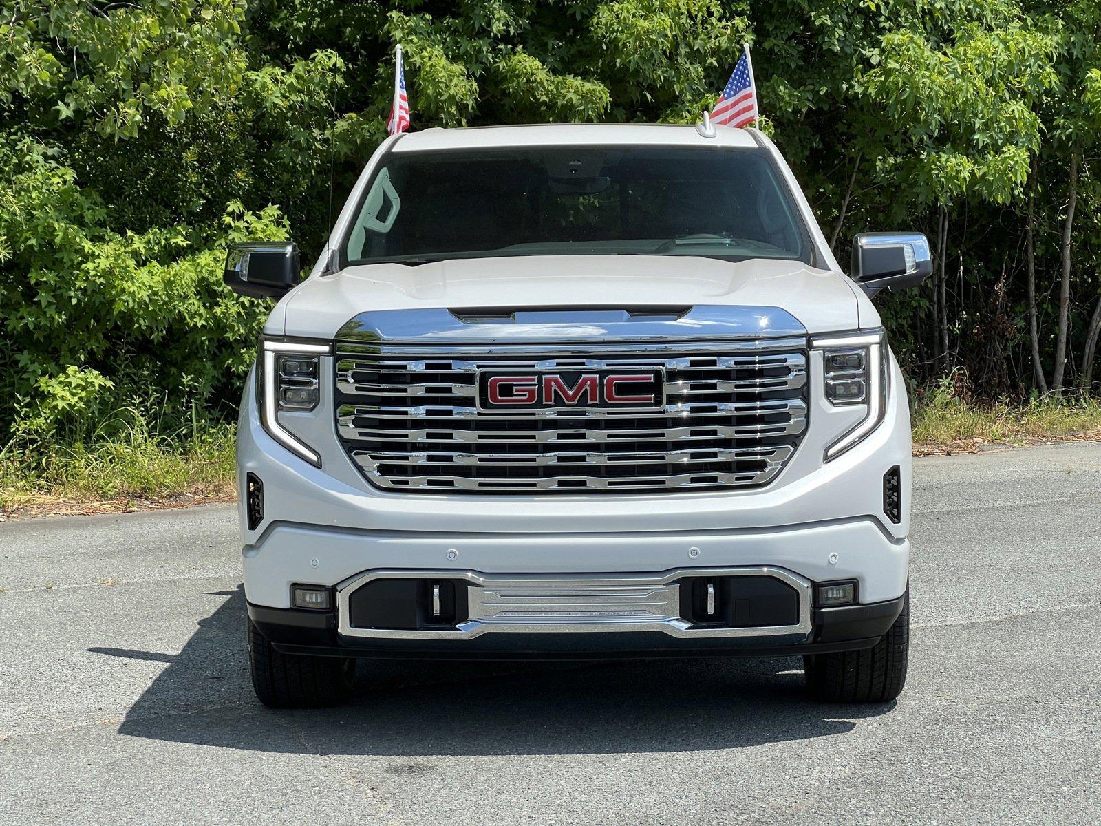 2024 GMC Sierra 1500 Vehicle Photo in MONROE, NC 28110-8431