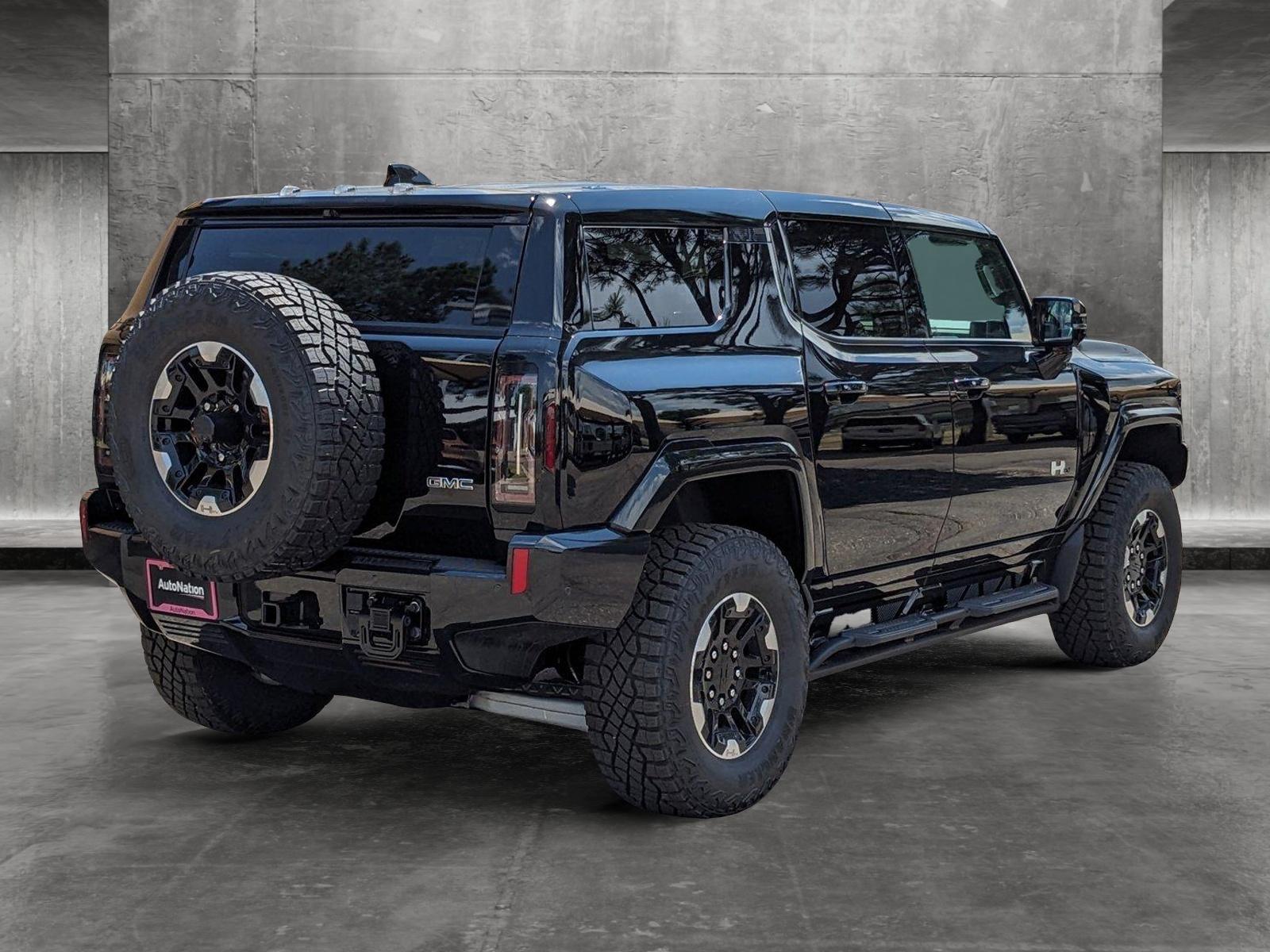 2024 GMC HUMMER EV SUV Vehicle Photo in GOLDEN, CO 80401-3850