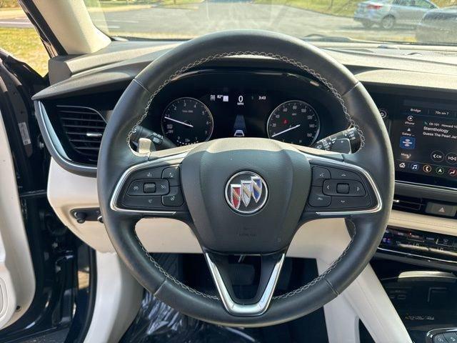 2021 Buick Envision Vehicle Photo in MEDINA, OH 44256-9631