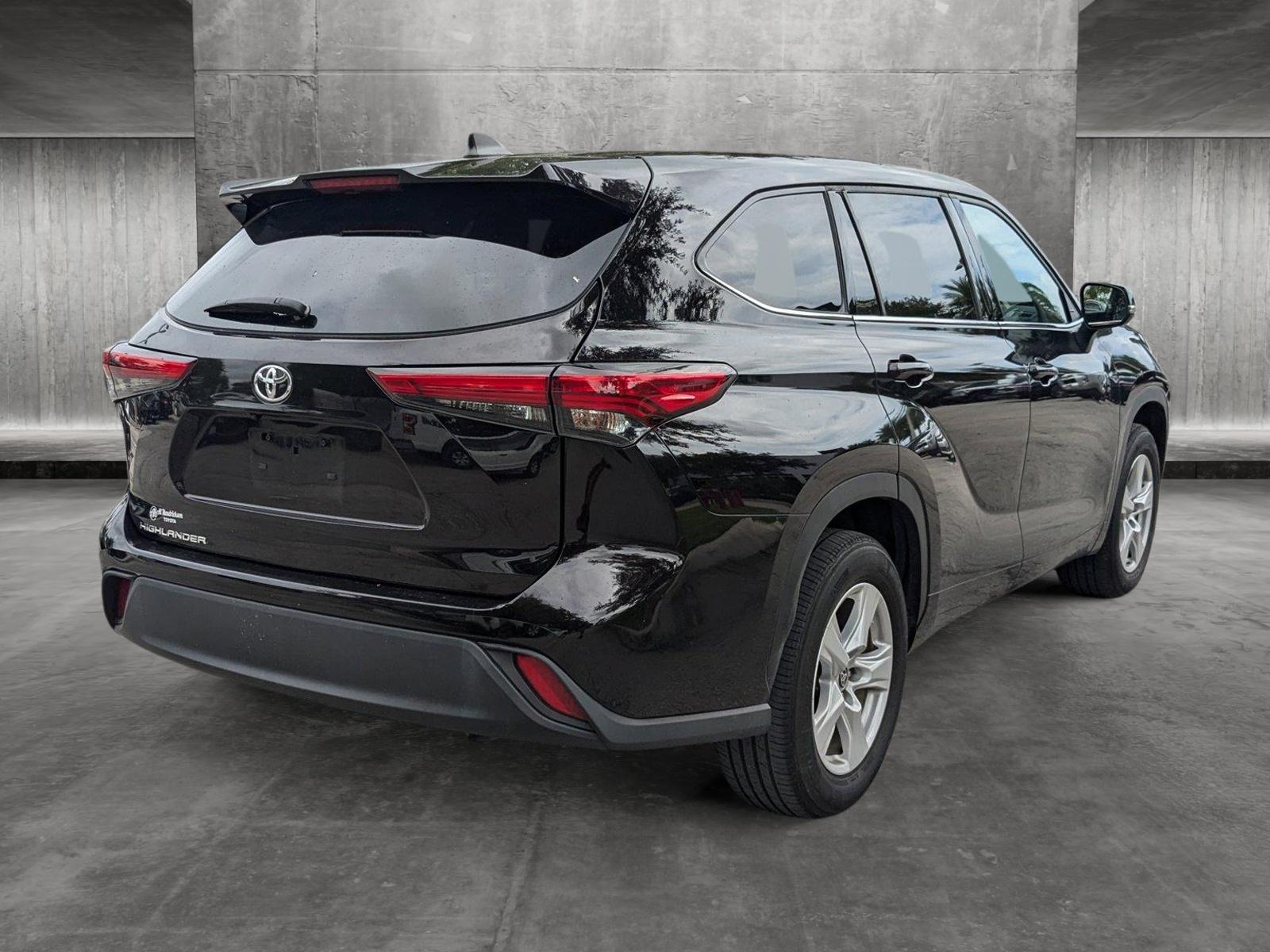 2022 Toyota Highlander Vehicle Photo in Pompano Beach, FL 33064