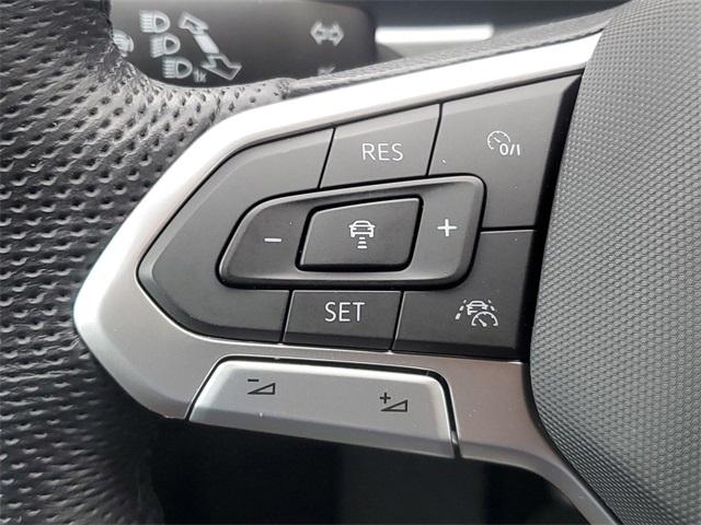 2022 Volkswagen Atlas Cross Sport Vehicle Photo in GRAND BLANC, MI 48439-8139