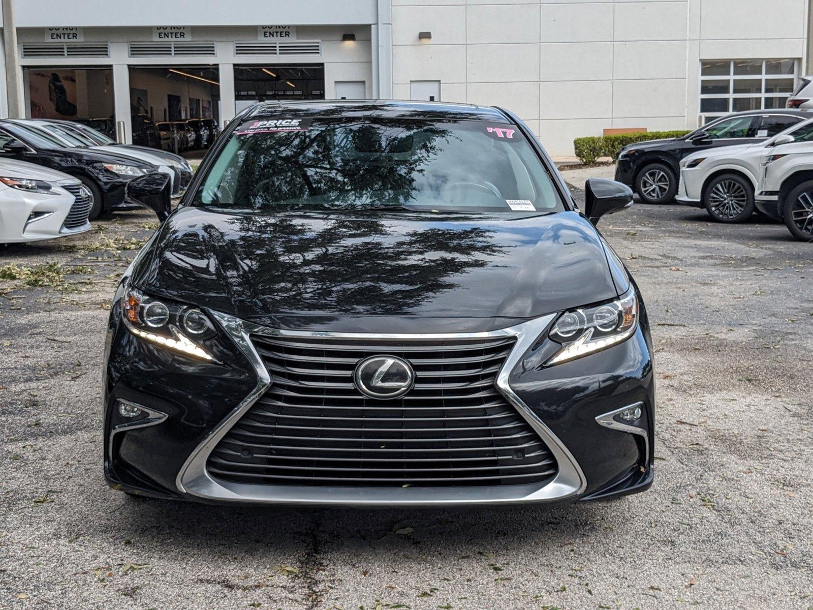 2017 Lexus ES 350 Vehicle Photo in Tampa, FL 33614