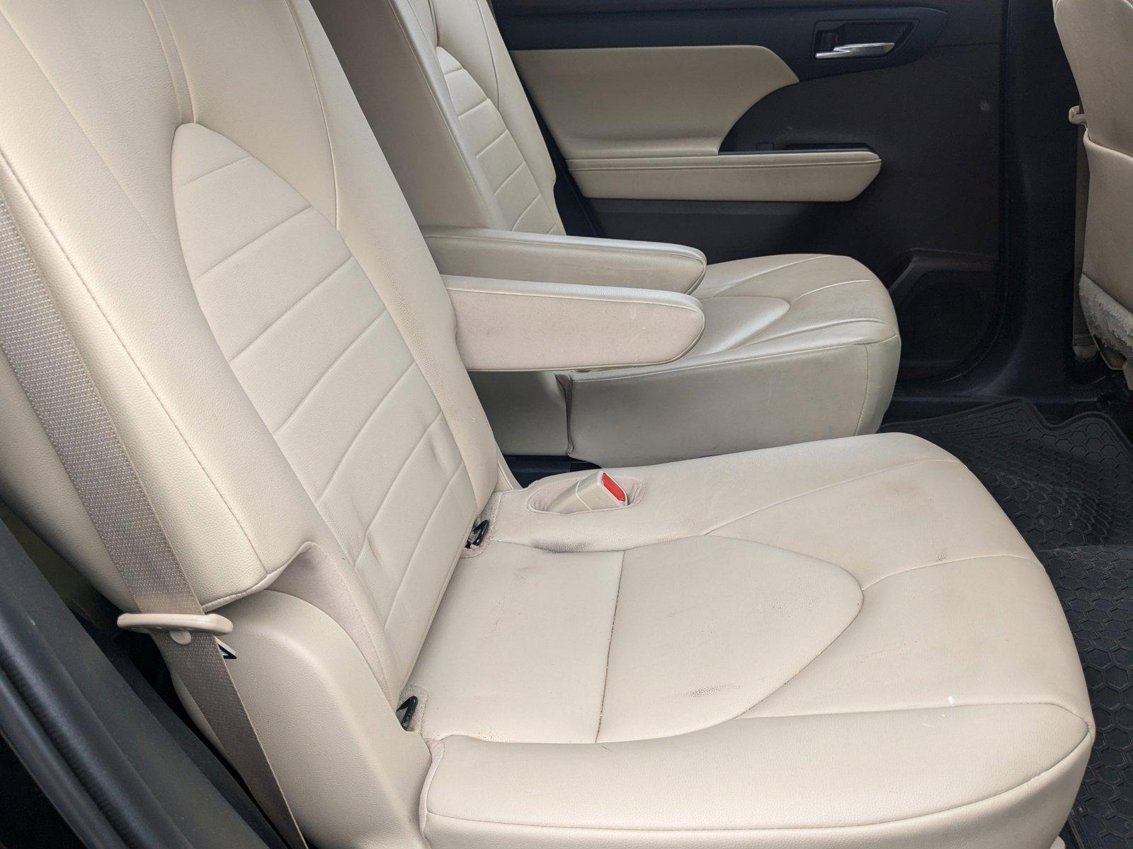 2020 Toyota Highlander Vehicle Photo in Wesley Chapel, FL 33544