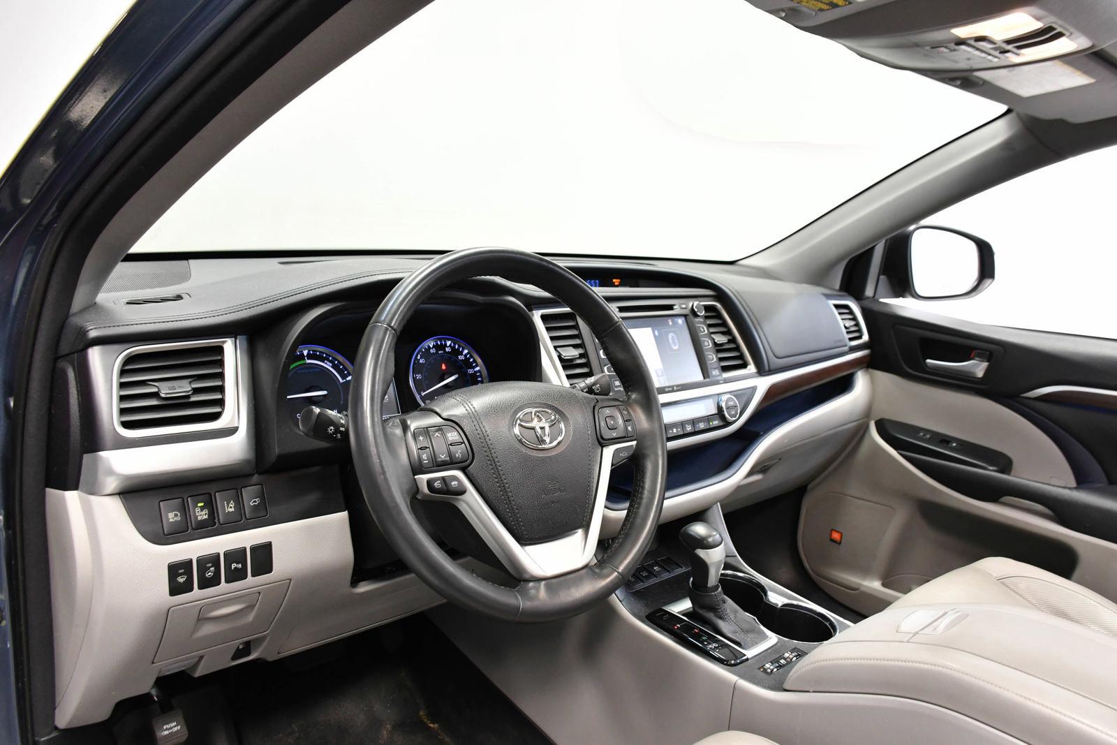 2015 Toyota Highlander Hybrid Vehicle Photo in DALLAS, TX 75235