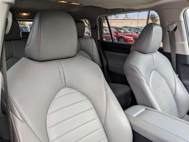 2021 Toyota Highlander Vehicle Photo in San Antonio, TX 78209