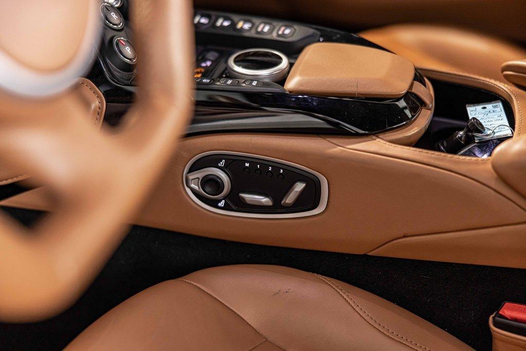 2019 Aston Martin Vantage Vehicle Photo in Saint Charles, IL 60174